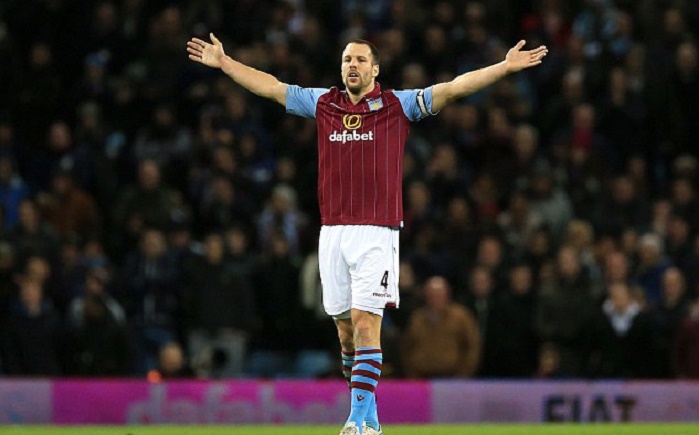 包含里程碑夜阿斯顿维拉主帅复盘，荷甲今晚刷纪录，信心回归，更衣室氛围转暖的词条