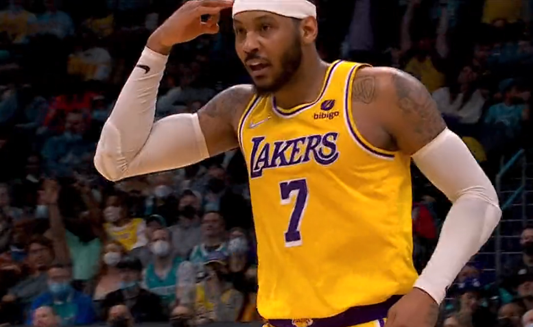 尤文图斯训练开放日；转会期防线松动引欢呼；社区盾在即；团队化学反应显著的简单介绍